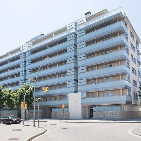 Olala Port Forum Apartments サン・アドリア・デ・ベソス エクステリア 写真