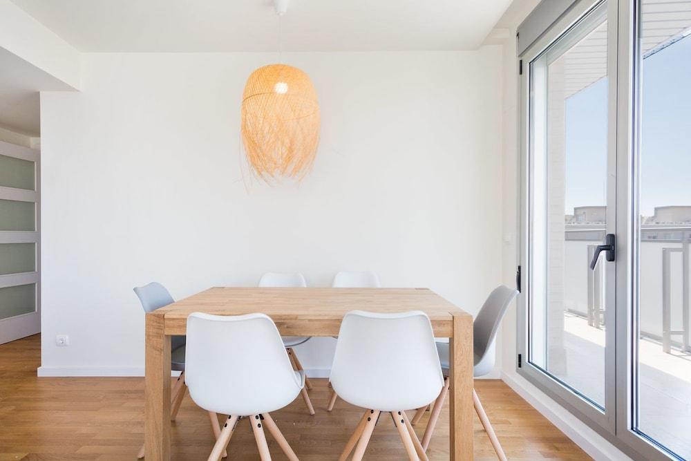 Olala Port Forum Apartments サン・アドリア・デ・ベソス エクステリア 写真